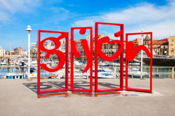 Piso Gijon Centro Leilighet Eksteriør bilde